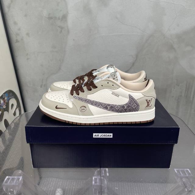 Aj1 Low-Top Collaboration Reverse Hook Pure Original Version Sizes: 36-45