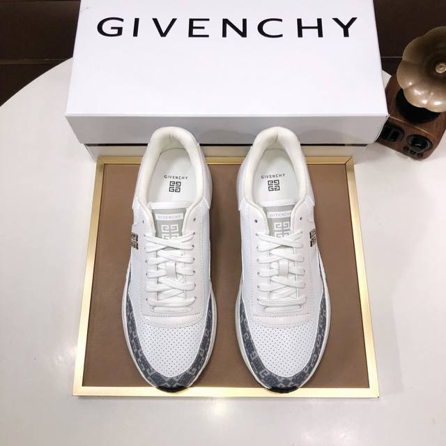 Factory P-Batch Givenchy. Givenchy Release With Official Stores. Upper: Italian