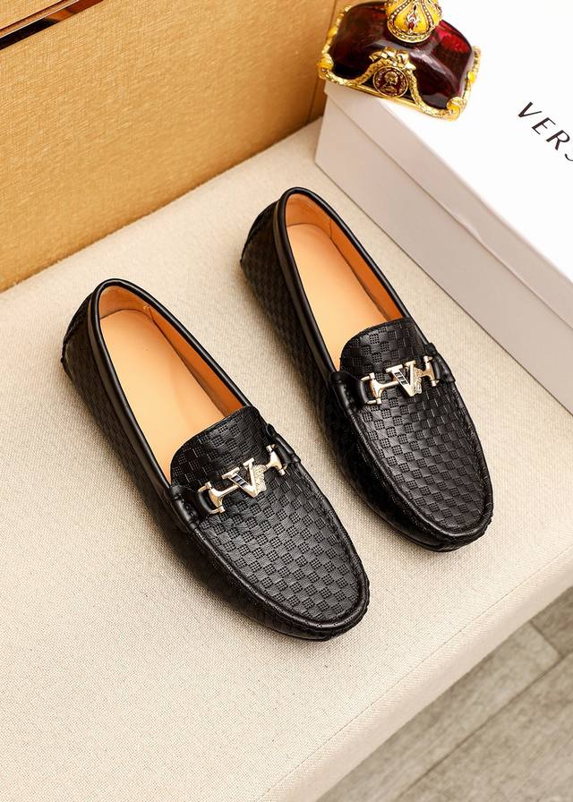 Product Brand: Versace Bean-Shaped Shoes Standard Sizes: 38-44 45.46 Custom Prod