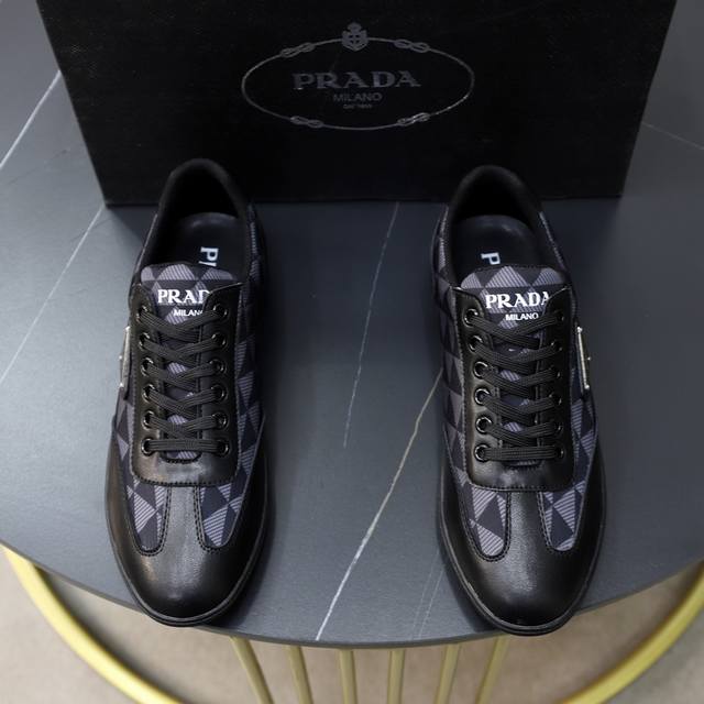 Brand: Prada Standard Size: Men's Sizes 38, 44, 45 (Customizable) Grade: Officia