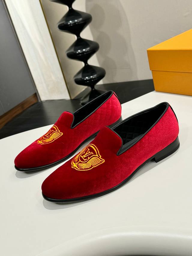 Lv Classic Velvet Loafer, Velvet Upper With Gold Logo Embroidery, Authentic! Top