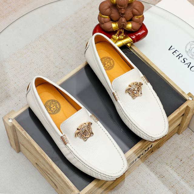 Fabrikpreis Versace Herren-Dot-Schuhe Neu Auf Dem Markt Originalqualit T 1:1 Wie