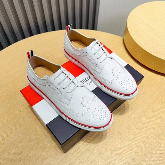 Fabrikpreis Thom Browne New York Thom Ist Wieder Da Mit Einem Neuen Hit! Diese C