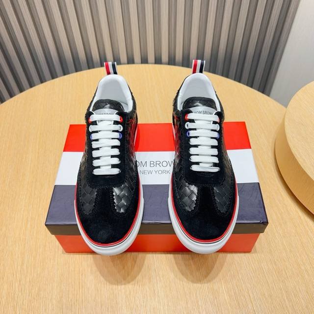 Fabrik Thom Browne Thom Browne Ist Wieder Da Mit Einem Neuen Hit!Diese Neue Mark