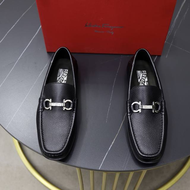 Fabrikpreis P Rindsleder Marke:Ferragamo Gr En: 39-44, 45 Auf Bestellung Qualit