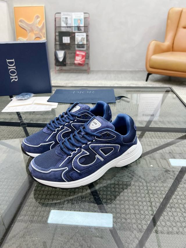 Top-Di B30 Beliebter Sportschuh, Gleichzeitig Im Laden Erh Ltlich, Importiertes