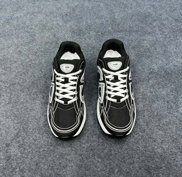 Die Neuen B30-Sneaker Von Dior Sind Im Dadshoes-Stil Gehalten, Der Dem Retro-Tre