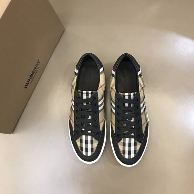 Burberr* Klassische Low-Top-Sneaker F R Herren, Neu Interpretiert Mit Vintage-Ka