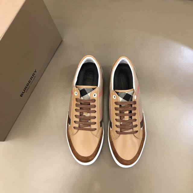 Burberr* Klassische Low-Top-Sneaker F R Herren, Neu Interpretiert Mit Vintage-Ka