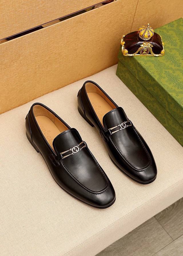 Marke: Gucci Freizeitschuhe Standardgr En: 38-45 45.46 Sonderanfertigung Materia