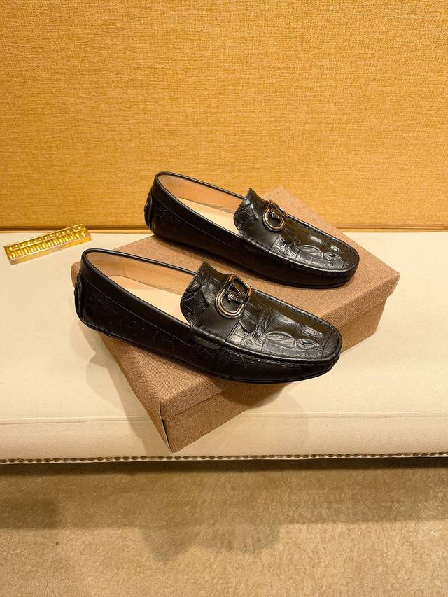 Fabrikpreis Versace Herren-Sneaker Im Neuen Design Jetzt Erh Ltlich Originalqual