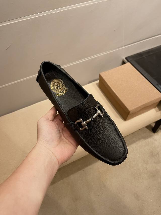 Marke Versace, Offizieller Flagship-Store, Originalware, Neu, Obermaterial Aus O