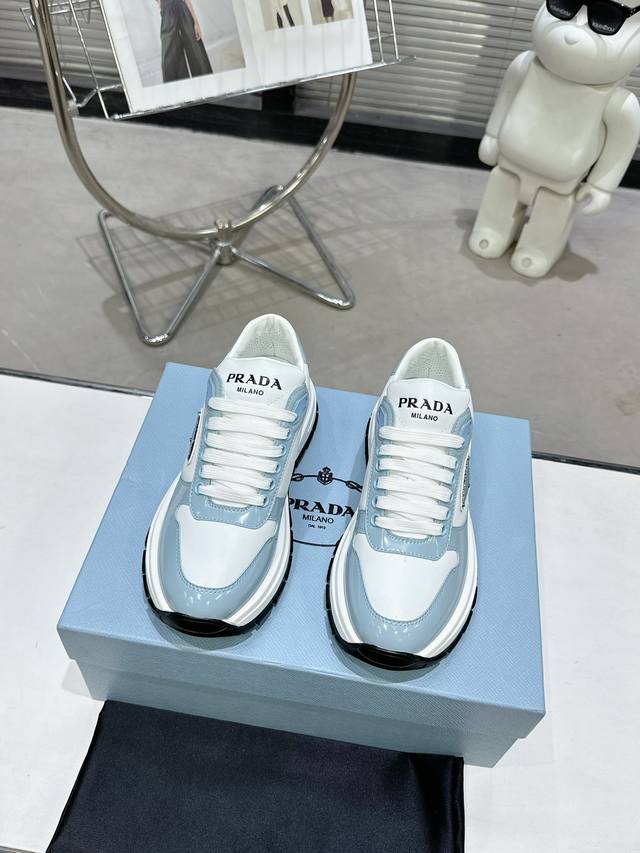Prada 224 Prada Neuheit, Jetzt Erh Ltlich! Viele Internet-Stars Tragen Das Gleic