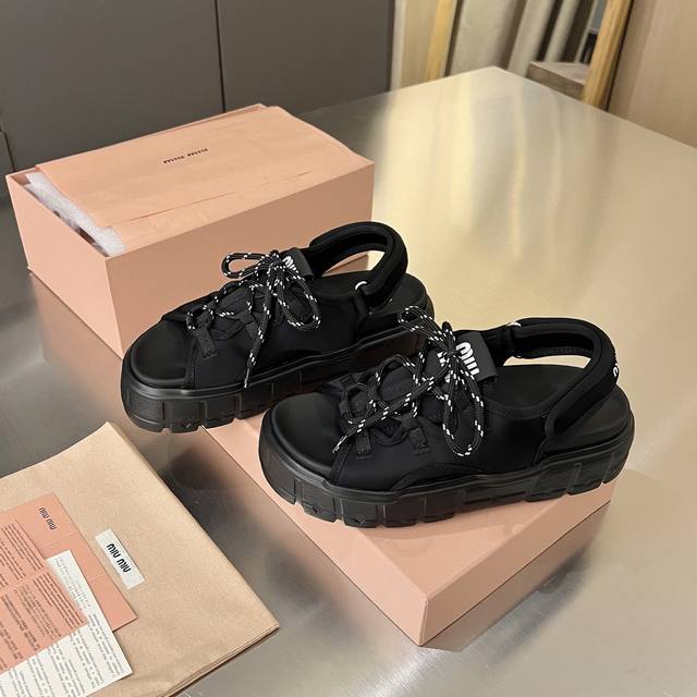 Fabrikpreis: Miumiu 2025 Sommerneuheit Riemchensandalen Im M Dchenstil Mit Block