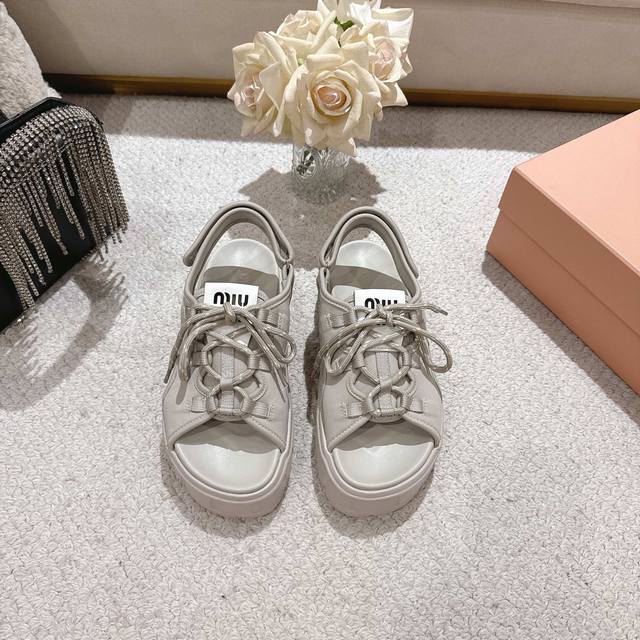Miu Neue Herbst-/Wintersandalen Mit Dicker Sohle Miu Miu Neue Modelle Des Design