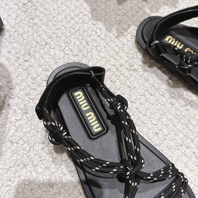 Fabrik Miumiu*Miu Miu 25 Sommerneuheit, Die Weltweit Angesagtesten Zehensandalen
