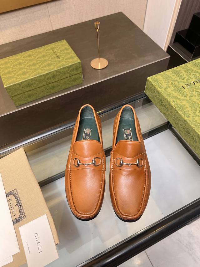 Gucci Herren-Loafer, Eine Neuinterpretation Des Horsebit-Motivs Und Des Loafer-M