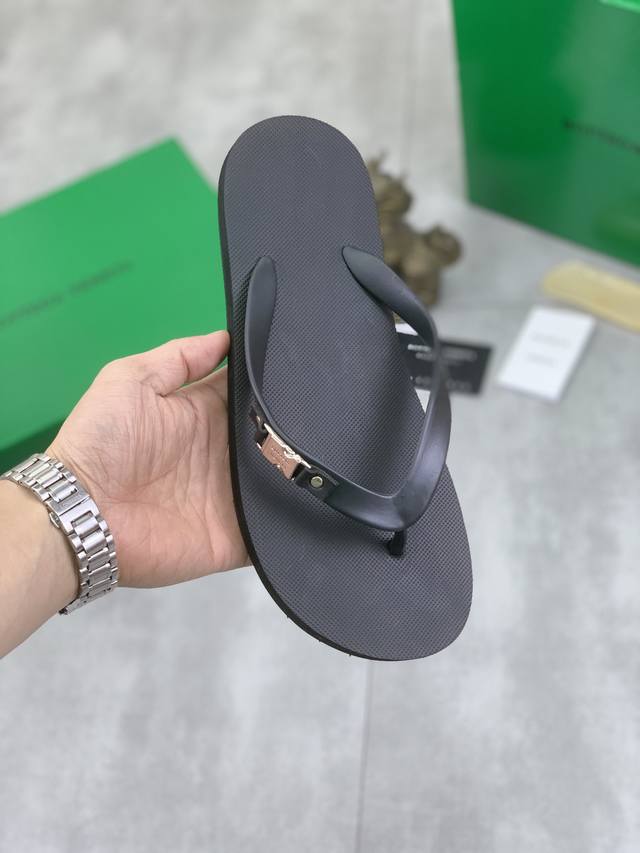 Fabrikpreis P Tats Chlicher Preis Bottega Veneta Neue Freizeit-Zehenstegsandalen