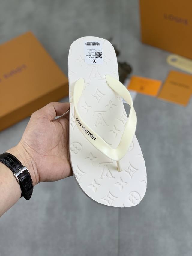 Fabrikpreis P Tats Chlicher Preis Lv Louis Vuitton Neue Herren-Slipper-Serie Aus