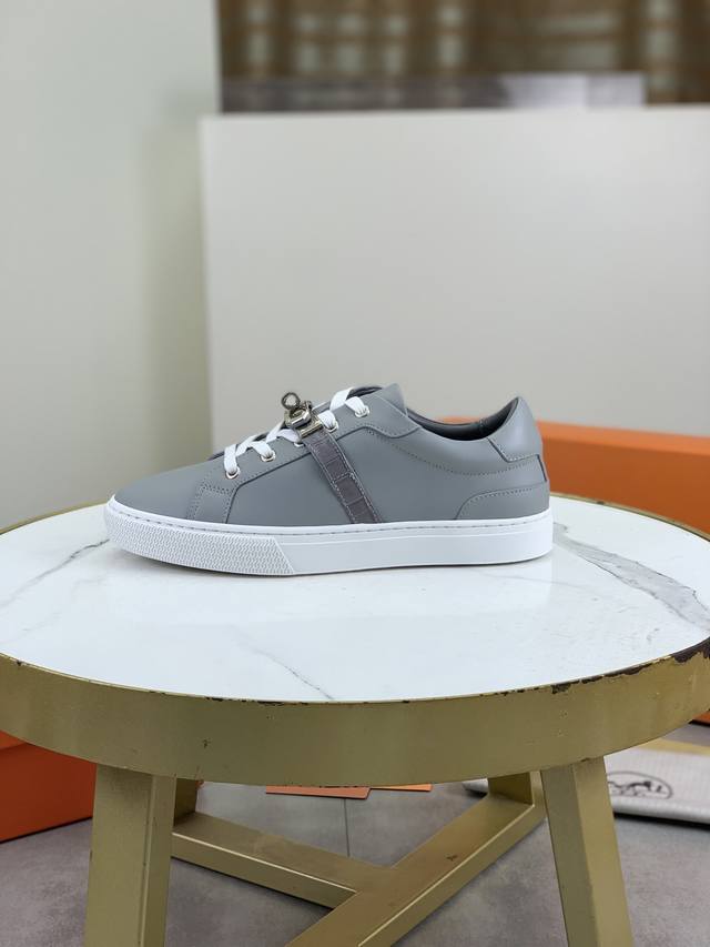 Fabrikpreis Hermes Hochwertige Originalware Obermaterial: Kalbsleder,Laserperfor
