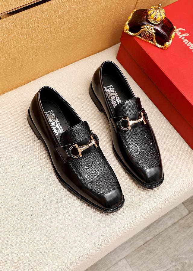 Marke: Ferragamo Ferragamo Freizeitschuhe Normale Gr En: 38-44 45.46 Ma Anfertig