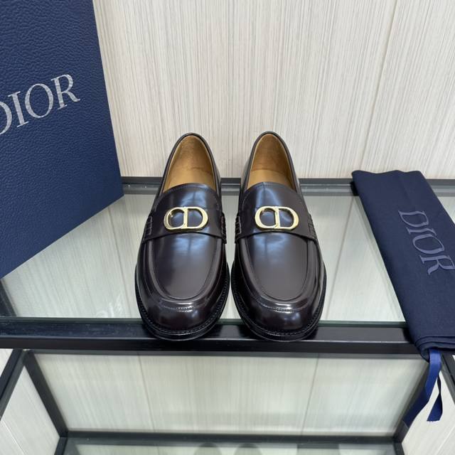 Diese Granville Loafer Sind Eine Neuheit F R Den Winter, Aus Braunem, Poliertem