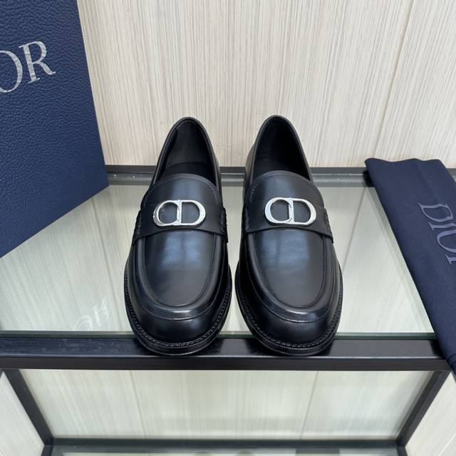 Diese Granville Loafer Sind Eine Neuheit F R Den Winter Und Bestehen Aus Schwarz
