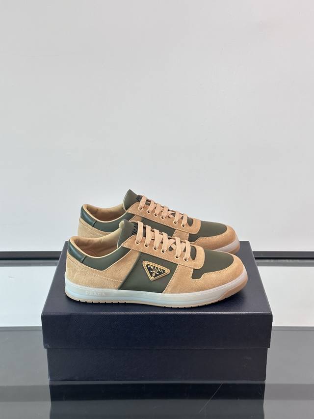 Prad* Prada Fr Hjahr/Sommer-Neuheit: Hochwertige Sportschuhe F R Herren. Diese S