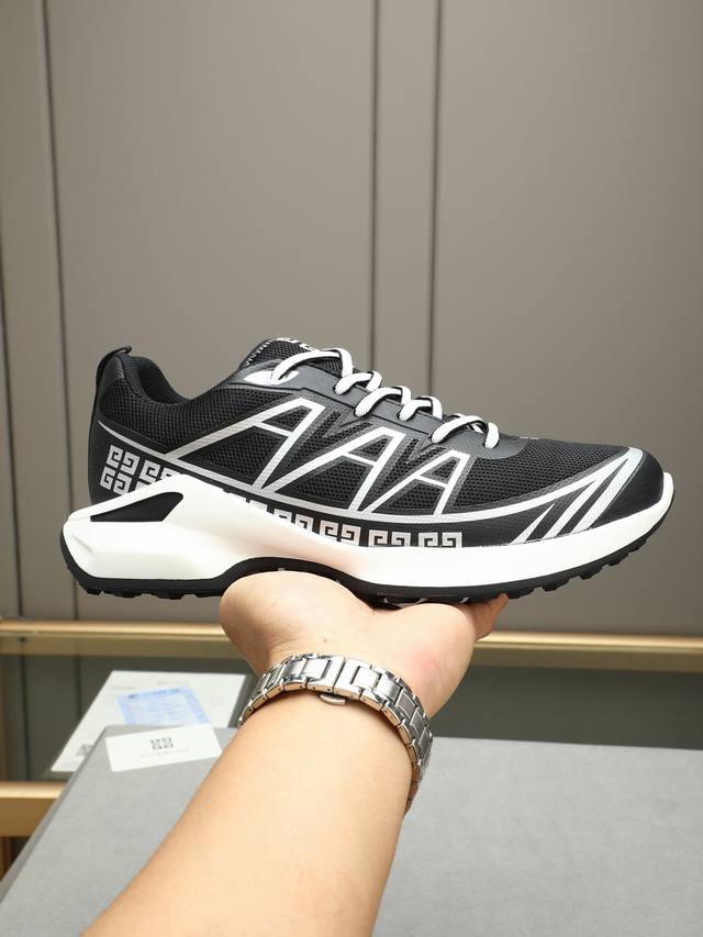 Gv *Y~Givenchy. Brandneue Giv 1 Herren-Sneaker Mit Dicker Sohle Und Erh Htem Abs