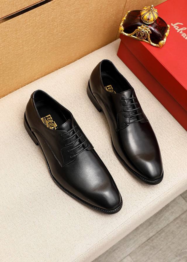 Marke: Ferragamo Ferragamo Business-Lederschuhe Standardgr En: 39-44 38,45,46 Ma