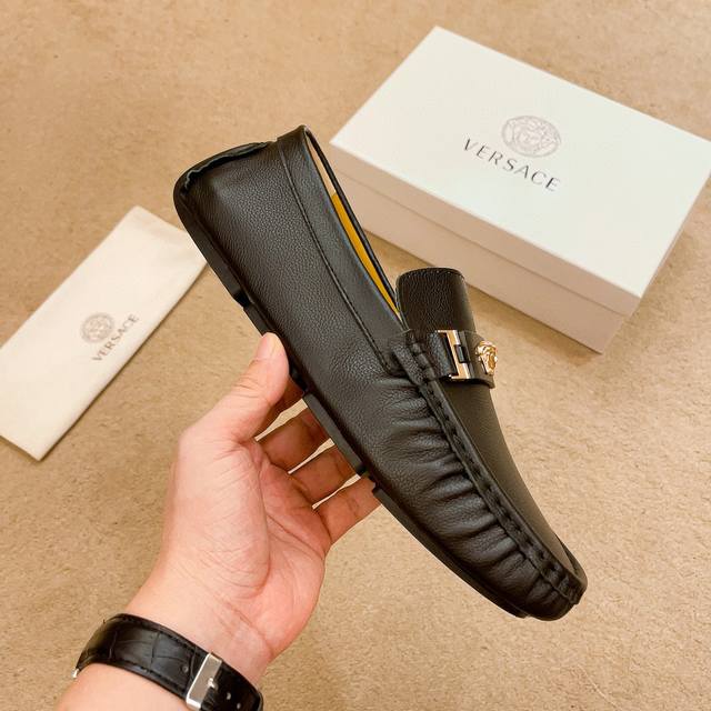 Tats Chlicher Preis, Marke Versace, Offizielle Original-High-End-Bohnen-Schuhe ~