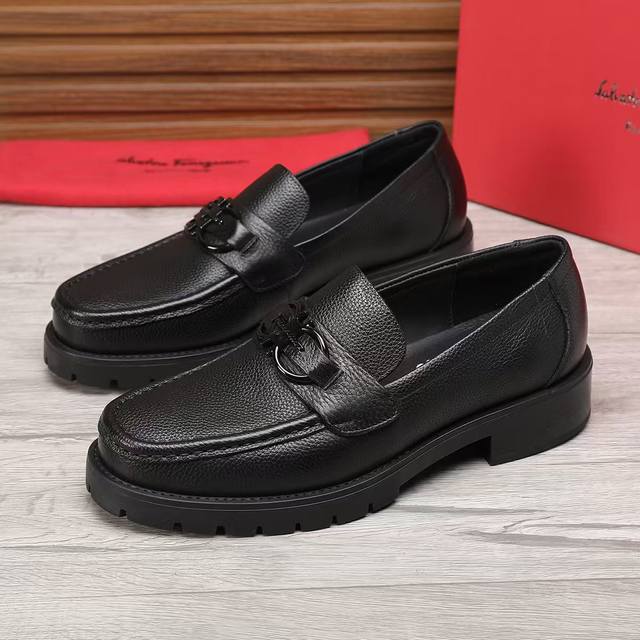 Fabrikpreis Ferragamo Neue Herren-Freizeitschuhe Originalversion 1:1, Originalqu