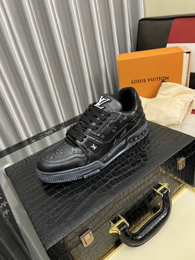 Fabrikpreis Pp: Lv Top-Version Neues Modell Qualit T Lv~Louis Vuitton Lv Trainer