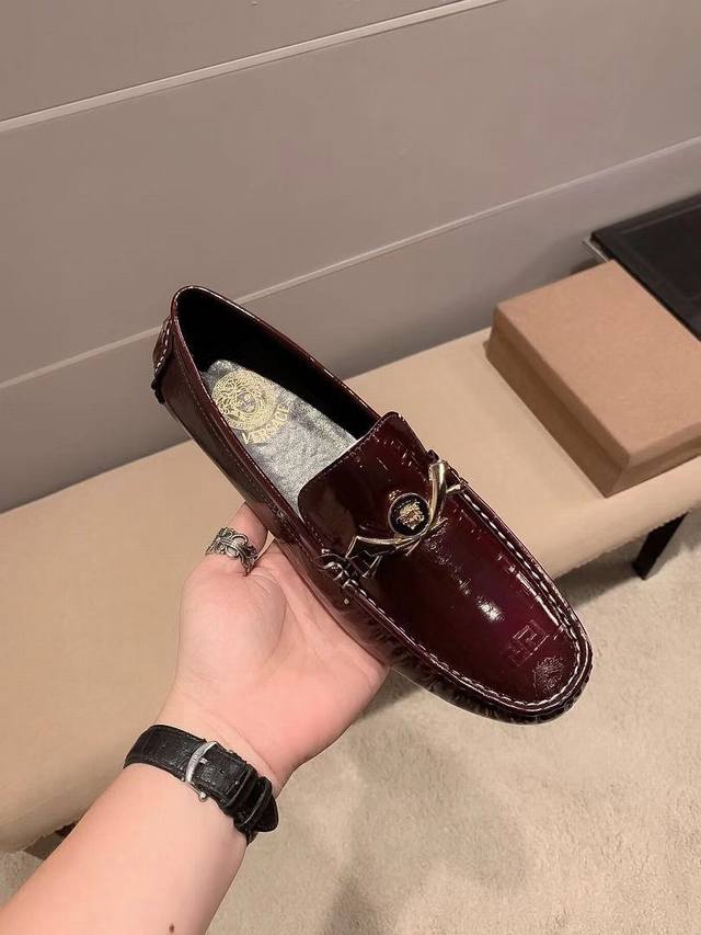 Echt, Marke Versace, Offizielle Neue Version Aus Dem Flagship-Store, Obermateria