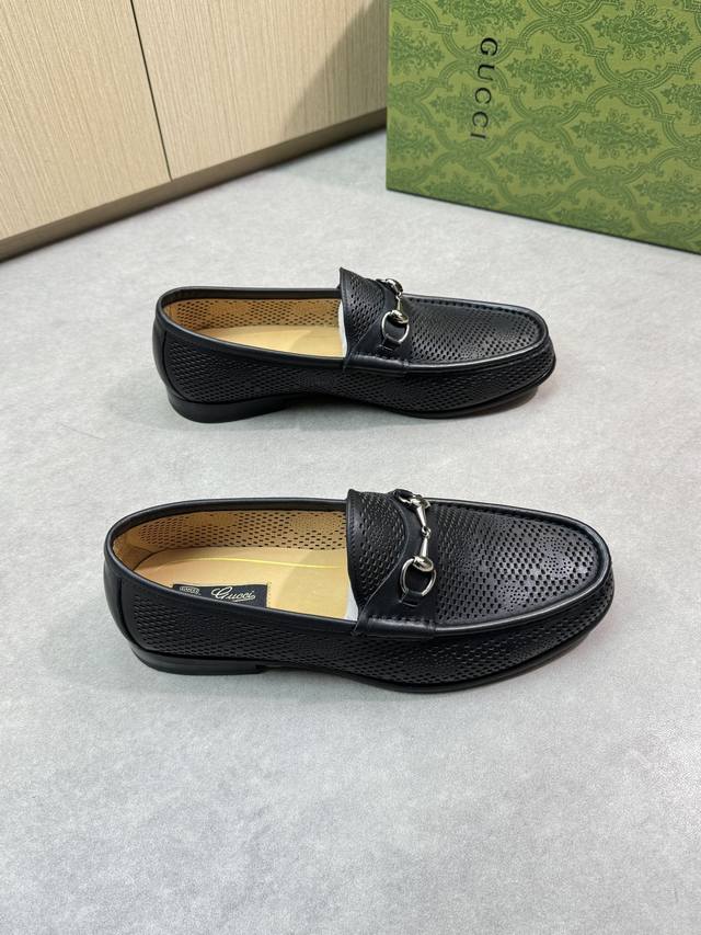 Gucci Hochwertige Original-Anzugschuhe Obermaterial: Nappa-Kalbsleder. Lasergesc