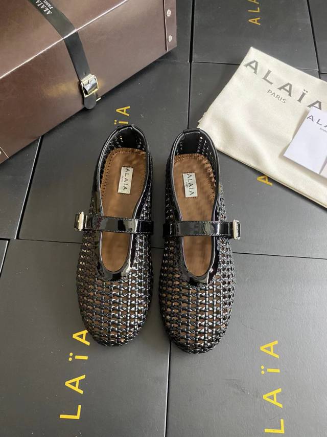 Schwarzes Ledermodell Alaia Laufstegmodell Flache Ballerinas! S -Coole Ballerina