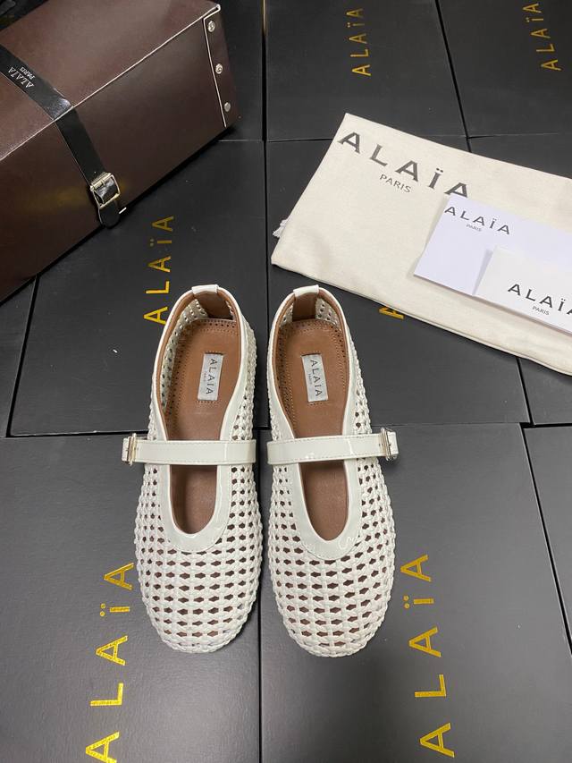 Wei Leder Alaia Laufsteg-Modell Flache Ballerinas! S -Cooler Ballettstil, Ein U
