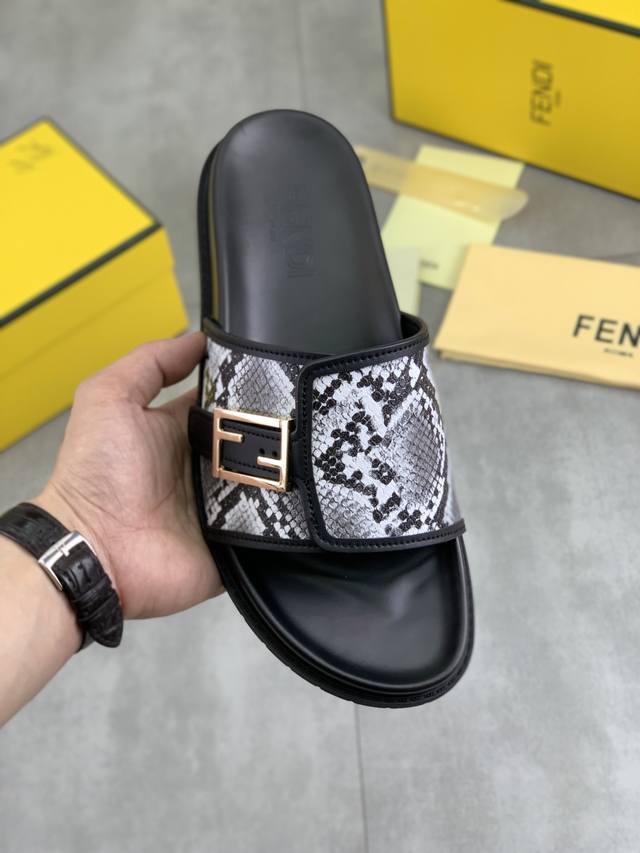 Fabrikpreis P Tats Chlicher Preis Top-Version Fendi Sommer-Slipper Synchron Ober
