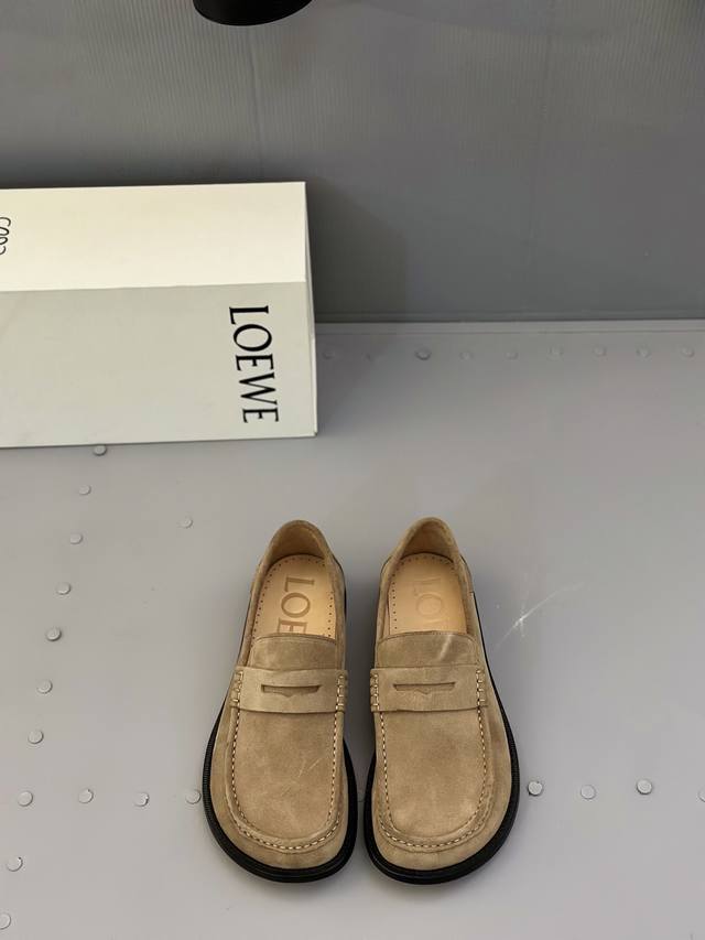Loewe Ballet Runner Freizeitschuhe, Schlichtes, Elegantes Design, Aus Importiert
