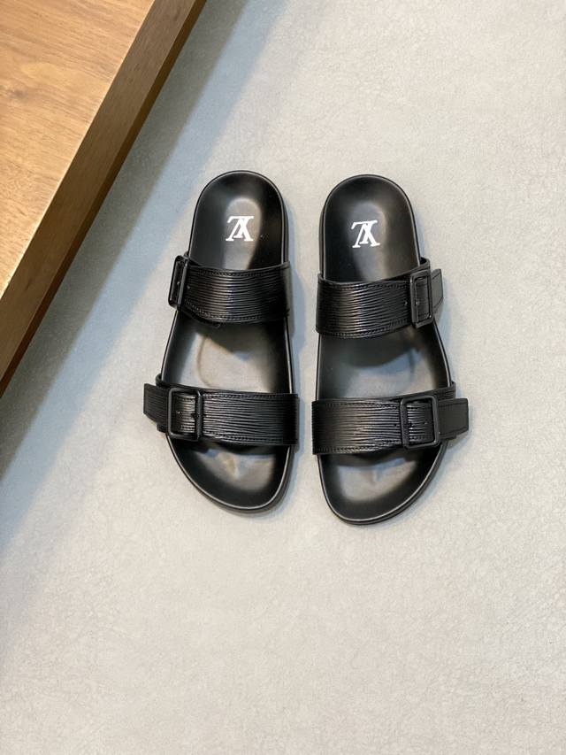 Louis Vuitton Bread Slippers Ein Weiterer Hit, Der Sofort Nach Erscheinen Zum Be