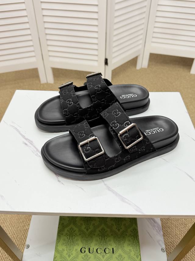 Gucci Vielseitige Freizeitslipper, Importiertes Originalmaterial, Hochwertig Und