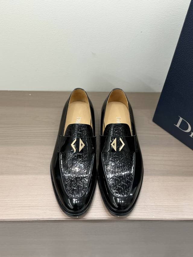 Dior Cd Neuerscheinung Dio* Timeless Loafer-Lederschuhe Offizieller Verkaufsprei