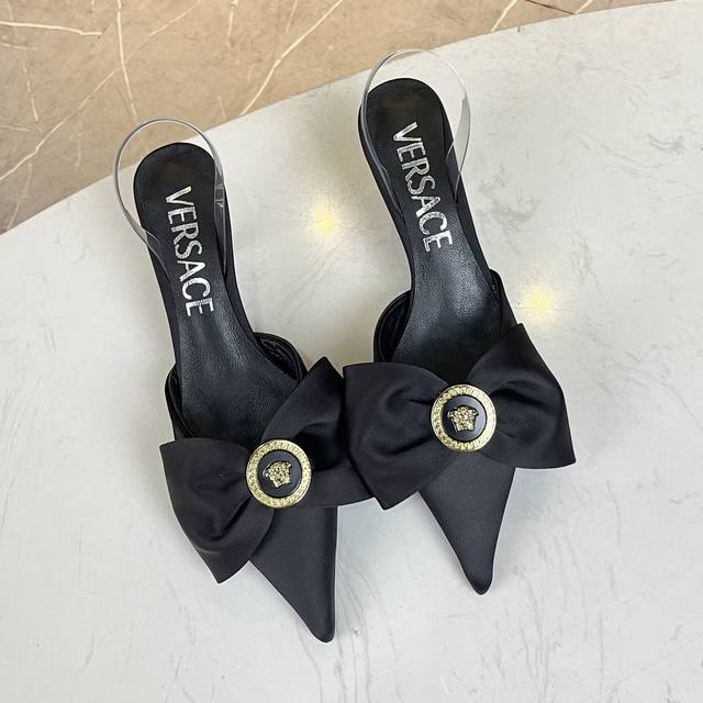 35-42 Gr E Versace Neue Flache Sandalen Mit Niedrigen Abs Tzen, Seidenstoff + Se