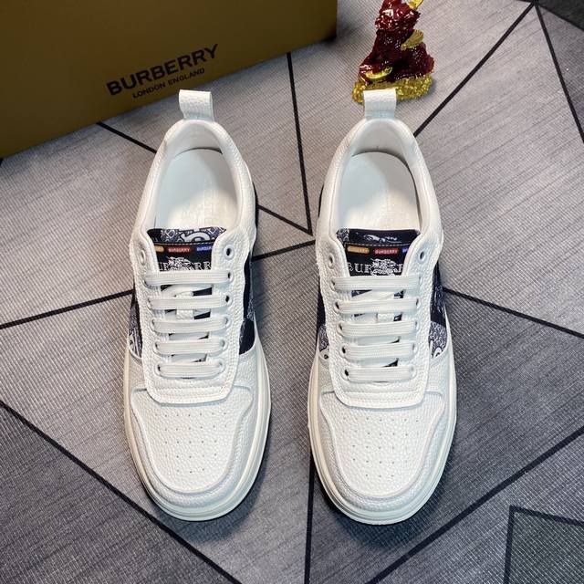 Fabrikpreis Burberry Herren-Sneaker In Der Neuesten Version! Gleichzeitig In Den