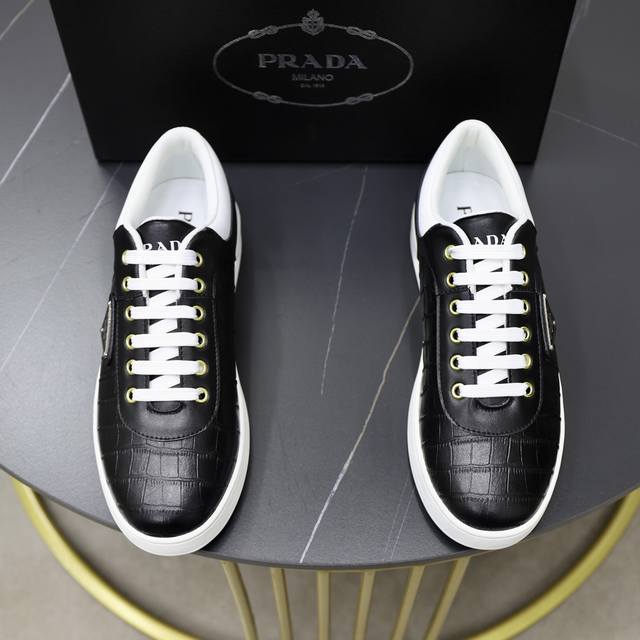 Marke: Prada Standardgr E: 38-44 45 Auf Bestellung Qualit T: Originalmodell Von