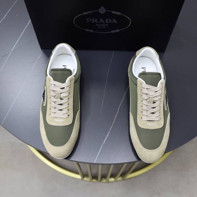 Marke:Prada Standardgr E: 38 44 45 Auf Bestellung Qualit T: Originalmodell Mater