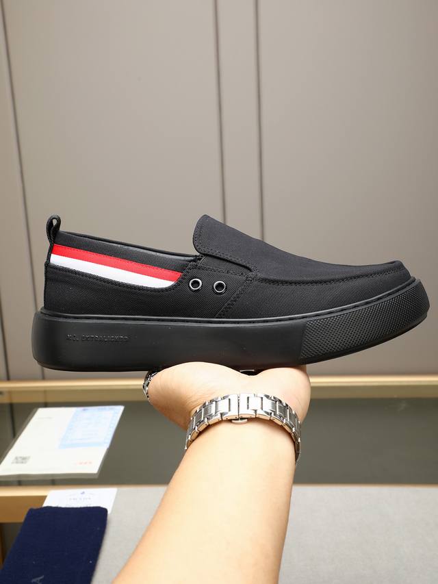Prada Neue Freizeitschuhe Von Prada. Wasserdichtes Leder Aus Italien!Ultraleicht