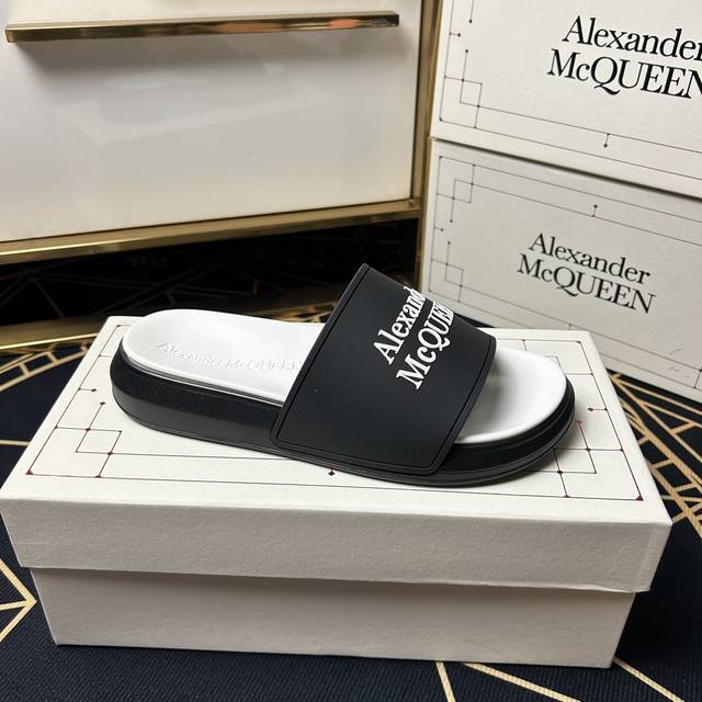 Mcqueen.Mq Neue Slipper In Verschiedenen Farben, Originaler Privater Sohlendesig