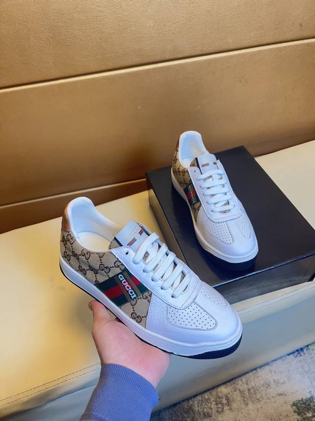 Originalqualit T, Exklusiv Im Erstverkauf: Gucci, Einzigartige Moderne Sneakers.