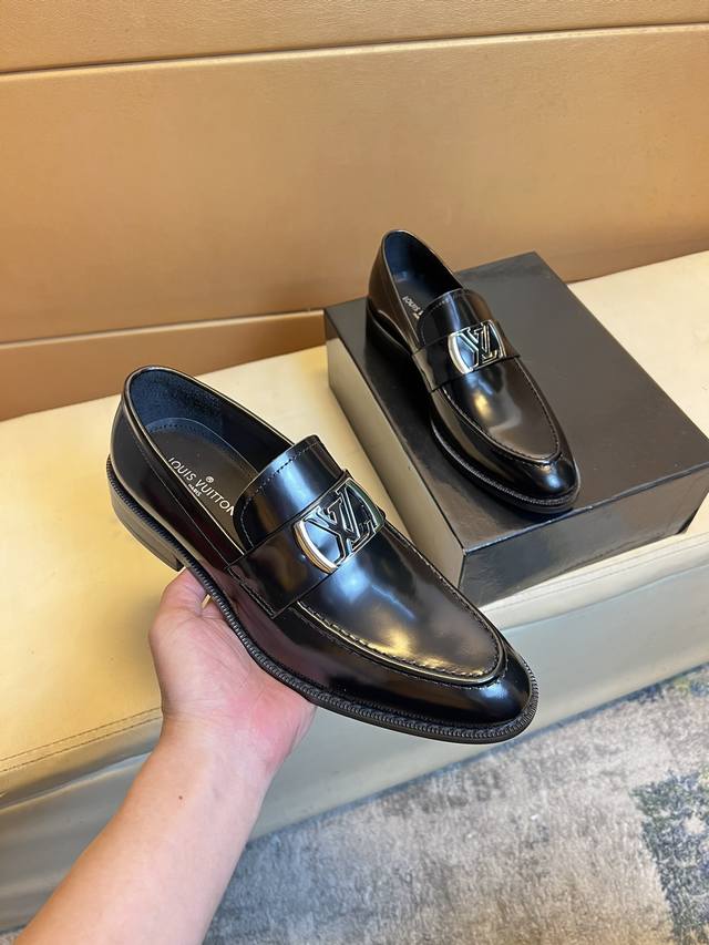 Originalqualit T, Exklusiv Im Erstverkauf Louis Vuitton Einzigartige Moderne Led